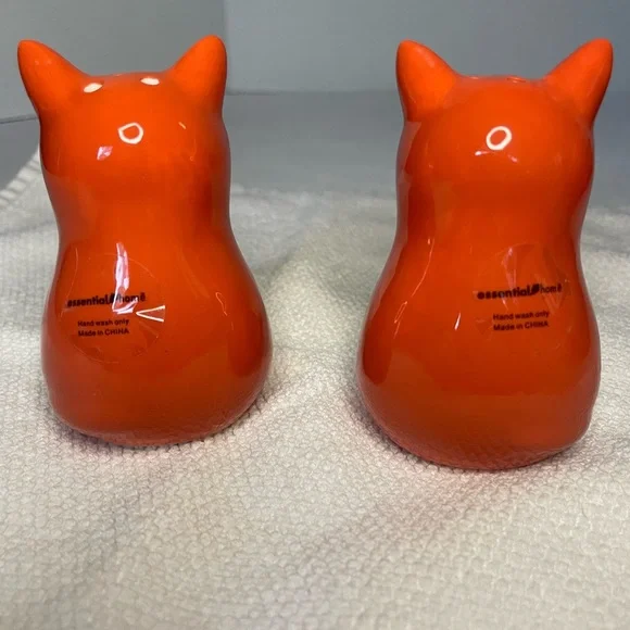 Salt and Pepper Shakers. Essential Home, Fox Give Thanks. New in box. - Picture 3 of 15